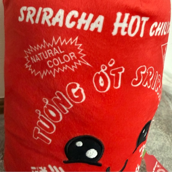 Sriracha Hot Chili Sauce Plush Pillow Red and Green NEW - Discontinued - Picture 9 of 14